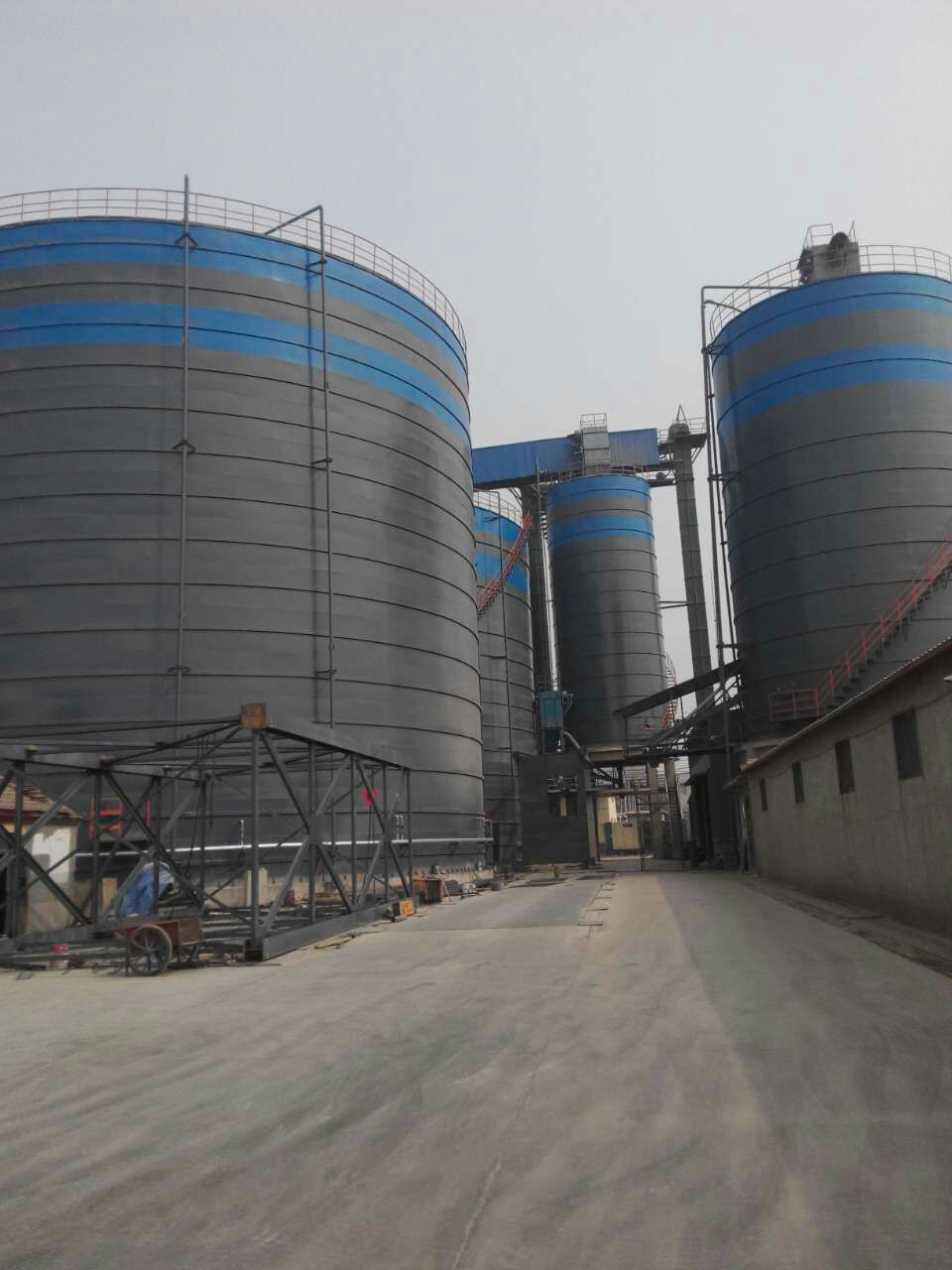 万年粉煤灰储存库基础怎么建造